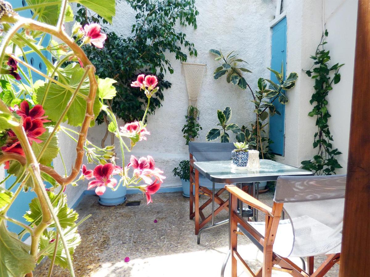 Tasoula Guest House Adámasz Kültér fotó
