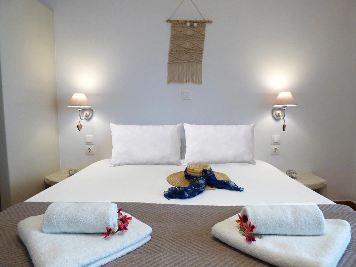 Tasoula Guest House Adámasz Kültér fotó