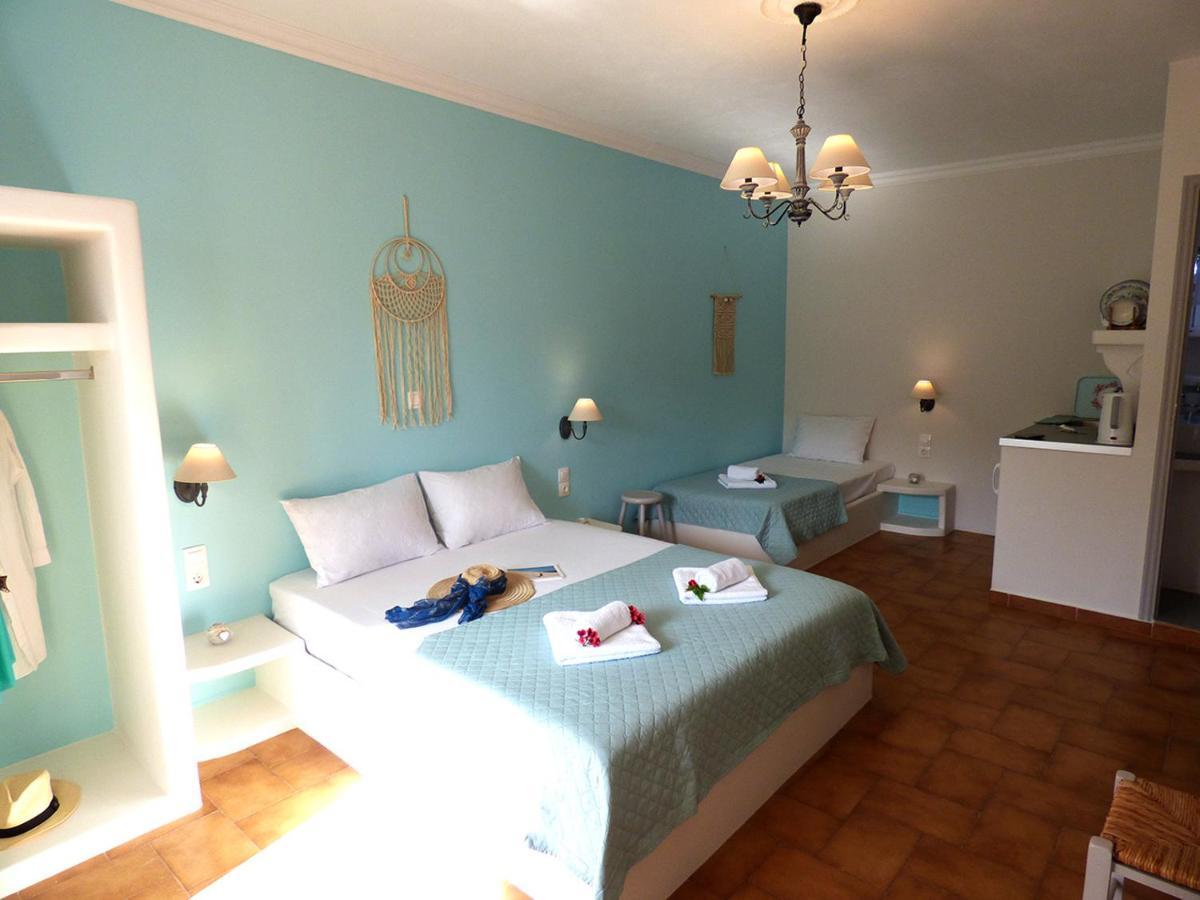 Tasoula Guest House Adámasz Kültér fotó